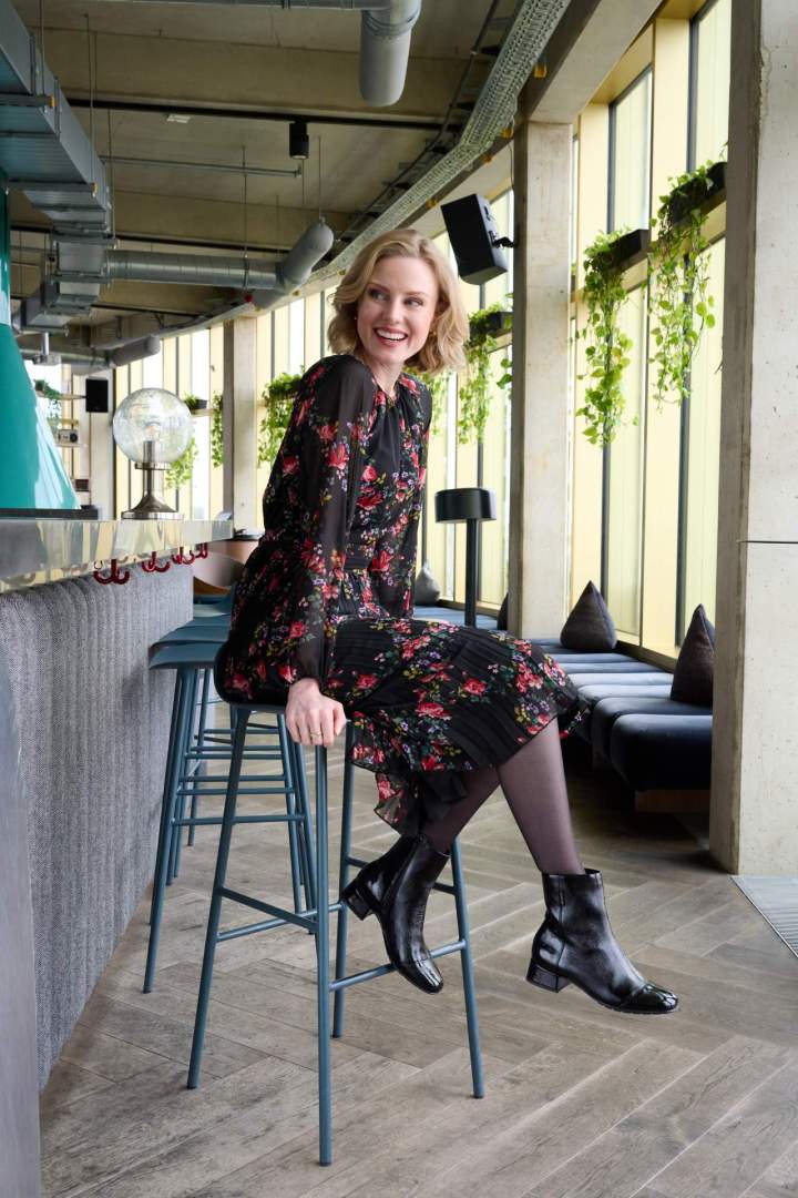 07 Jiliane 5148044 2666